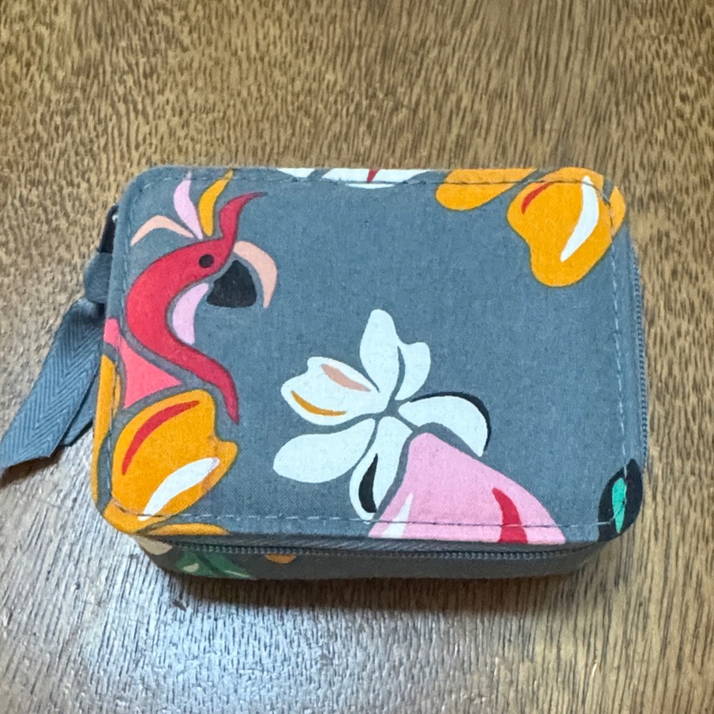 Like New Vera Bradley Floral Patterned medicine holder